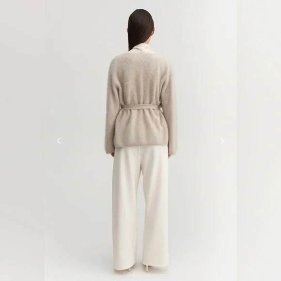 🌿 ALMADA LABEL 🌿 Aria Cardigan, cream 
XS $663 SOLD OUT! - Picture 3 of 13